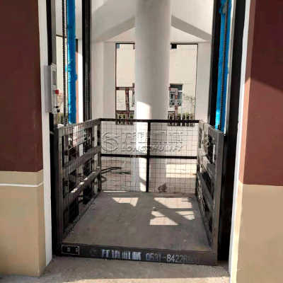 新疆昌吉州2噸3噸電動(dòng)貨梯 滿足室內(nèi)外安裝需求的專業(yè)定制服務(wù)